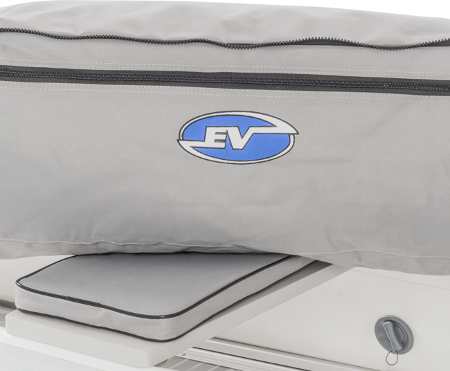 Eurovinil - Tender Riponibile - Vista interno accessorio cuscino panca e sacca porta oggetti